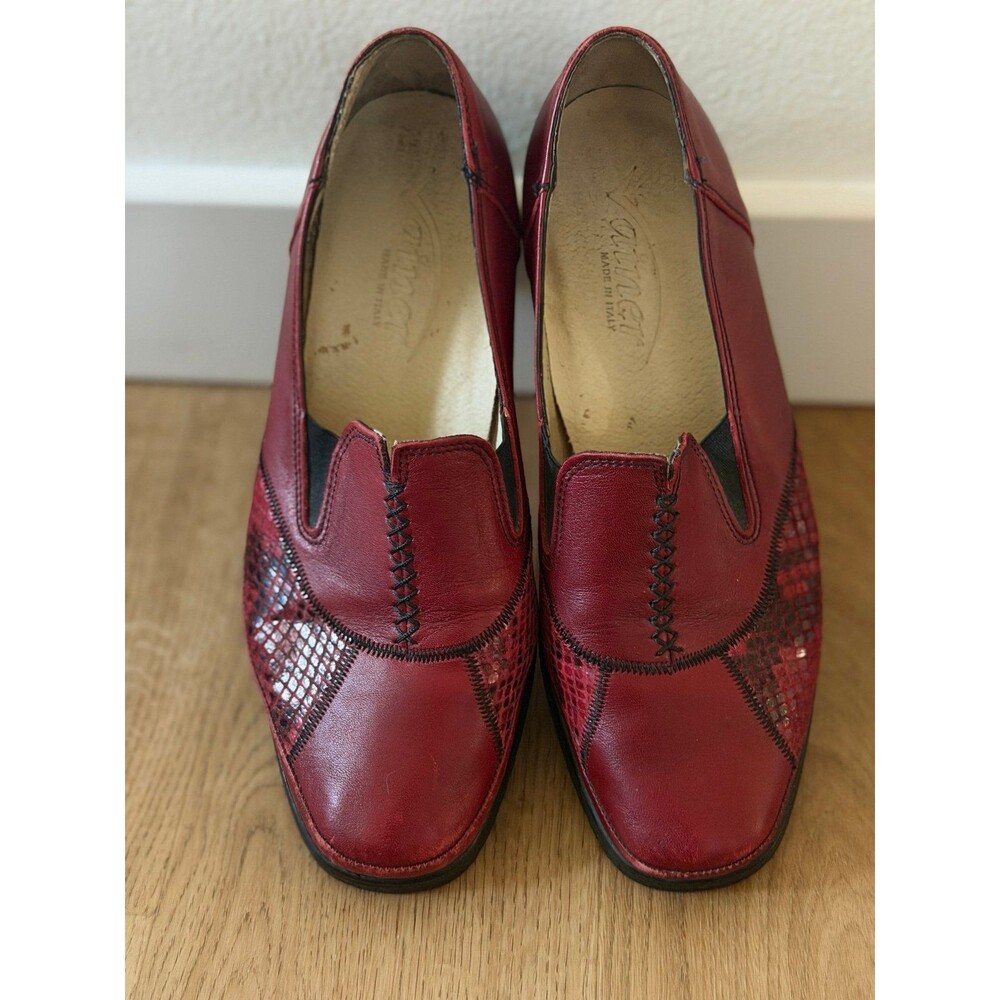 Vallier Red Leather Snakeskin Flats Size 36, 5.5